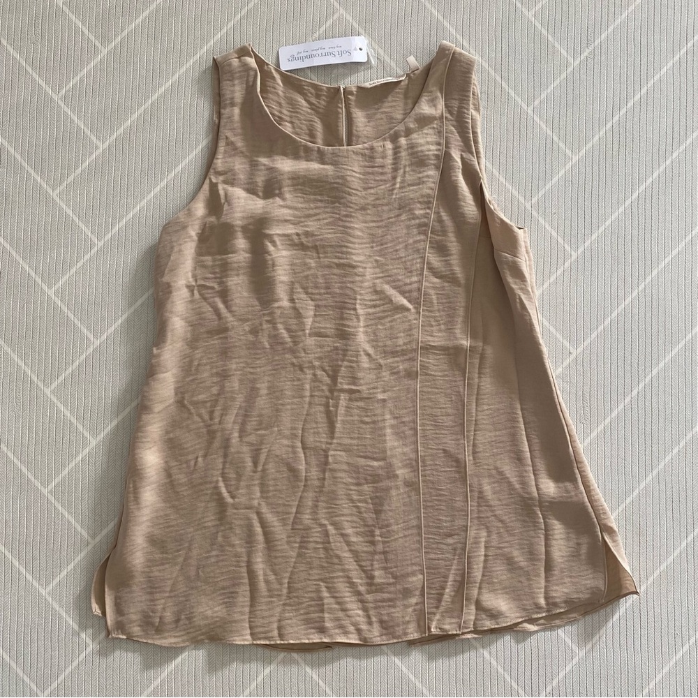 NWT)Soft Surroundings Tan Wellesley Tank Women’s Size M